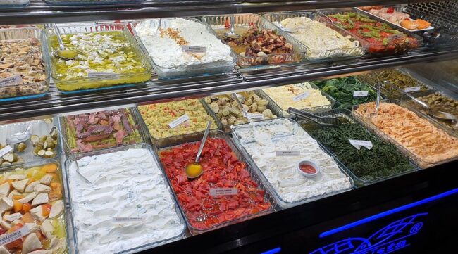 Ataşehir'de Meze Satan Yerler